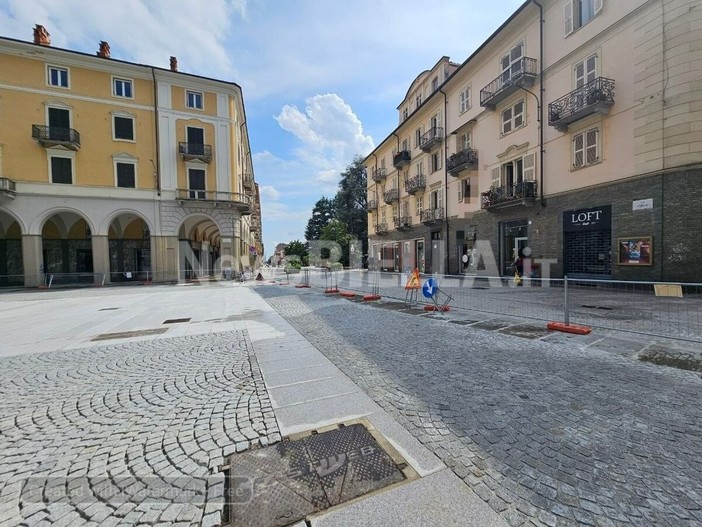 Trasferimento del mercato a Biella, a Chiavazza un sondaggio per coinvolgere i cittadini FOTO Angela Lobefaro per newsbiella.it Trasferimento del mercato a Biella, a Chiavazza un sondaggio per coinvolgere i cittadini FOTO Angela Lobefaro per newsbiella.it