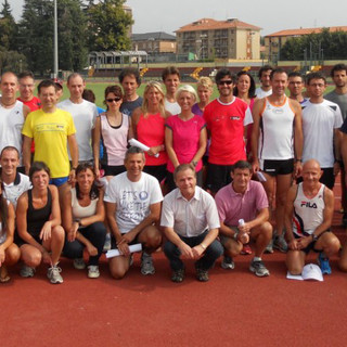 Il gruppo di atleti che hanno preso parte alla Turin Marathon 2013 Il gruppo di atleti che hanno preso parte alla Turin Marathon 2013