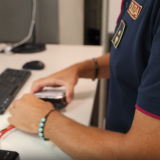 L'operazione ha portato a 5 arresti e 5 denunce da parte della Polizia L'operazione ha portato a 5 arresti e 5 denunce da parte della Polizia