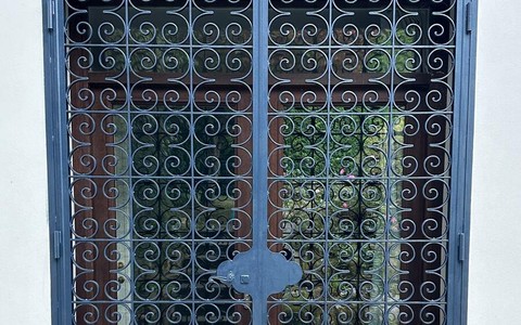 Con la bella stagione tornano i colori: le decorazioni firmate Roberto Puozzo FOTO