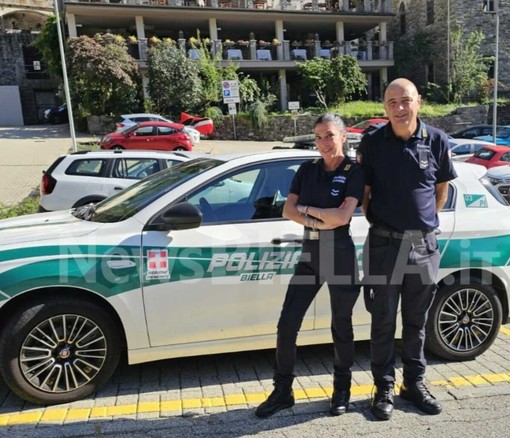 Biella, riuscito l’esperimento degli agenti della Polizia Locale in Valle Cervo: oltre 100 sanzioni per parcheggi selvaggi (foto di Mauro Benedetti in esclusiva per newsbiella.it) Biella, riuscito l’esperimento degli agenti della Polizia Locale in Valle Cervo: oltre 100 sanzioni per parcheggi selvaggi (foto di Mauro Benedetti in esclusiva per newsbiella.it)