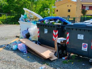 Ponderano, un lettore: "I passaggi per ritirare la plastica non sono più sufficienti" Ponderano, un lettore: "I passaggi per ritirare la plastica non sono più sufficienti"