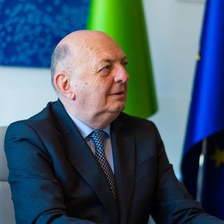 Dal ministro Pichetto gli auguri al papa Leone XIV: “Punto di riferimento in questi tempi complessi” Dal ministro Pichetto gli auguri al papa Leone XIV: “Punto di riferimento in questi tempi complessi”