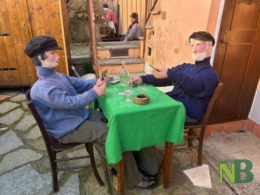 Masserano celebra il Natale: un presepe tra fantasia, realtà e tradizione - Servizio di Davide Finatti Masserano celebra il Natale: un presepe tra fantasia, realtà e tradizione - Servizio di Davide Finatti