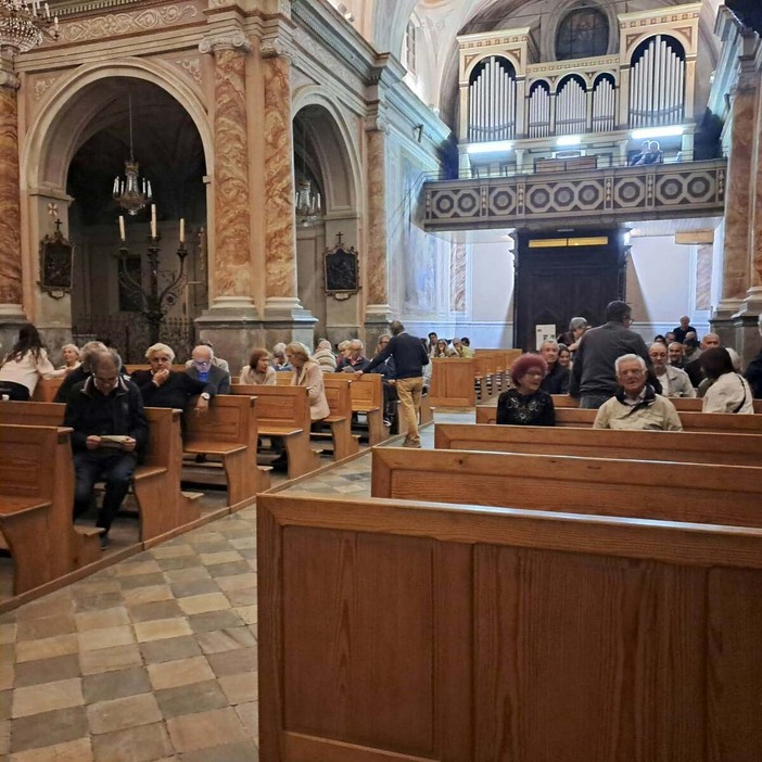 Serata di musica a Pralungo con il concerto d’organo di Lorenzo Rossi (foto dalla pagina Facebook di Pralungo in Comune) Serata di musica a Pralungo con il concerto d’organo di Lorenzo Rossi (foto dalla pagina Facebook di Pralungo in Comune)
