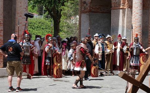 I costumi della Passione di Sordevolo in Valsesia per le riprese di “Giovanni 19:26”