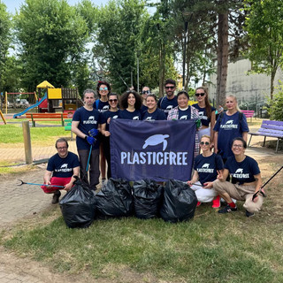 Plastic Free, grande adesione all’evento di Gaglianico tra impegno per la natura e il benessere interiore FOTO