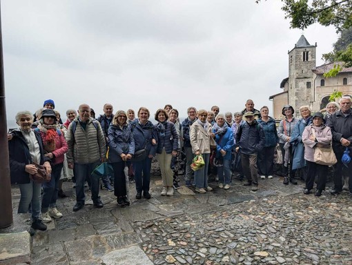 Nuovo viaggio per il Gruppo Pellegrinando di Graglia, visita all’Eremo di Santa Caterina del Sasso Nuovo viaggio per il Gruppo Pellegrinando di Graglia, visita all’Eremo di Santa Caterina del Sasso