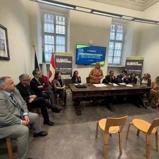 Pd contro Cirio: &quot;Piemonte riceve 159 mln in più per la sanità, ma li usa per i gettonisti&quot;