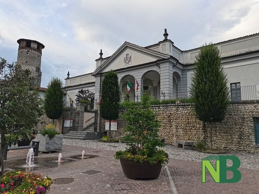 Candelo, piazza Castello si trasforma in un album di ricordi con la riscoperta della Freccia Nera