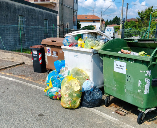 Ponderano, un lettore: "I passaggi per ritirare la plastica non sono più sufficienti"