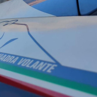 Dal Nord Ovest - Lite per una ricarica telefonica, morde una poliziotta e viene arrestata (foto di repertorio)