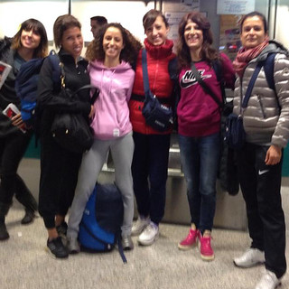 Le 6 atlete dell'Esercito Italiano all'aeroporto di Fiumicino Le 6 atlete dell'Esercito Italiano all'aeroporto di Fiumicino
