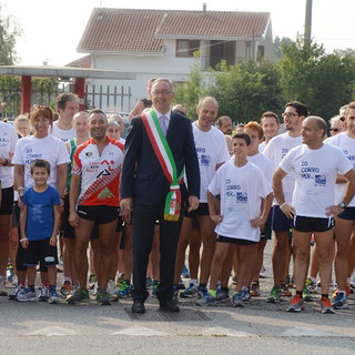 Podismo benefico - Grande entusiasmo a Candelo a "Io corro per la casa dell'Autismo" FOTOGALLERY
