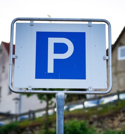 Lessona, lavori alla scuola dell'infanzia, modifiche ai parcheggi
