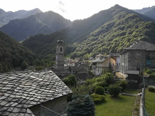 Itinerari Sospesi, nuova escursione in Valle Cervo: passaggio sulle cascate di Piedicavallo Itinerari Sospesi, nuova escursione in Valle Cervo: passaggio sulle cascate di Piedicavallo