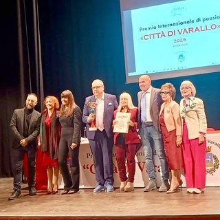 XIII edizione del Premio di Poesia “Città di Varallo” 2025, il poeta biellese Stecchi in giuria. Chi sono i premiati