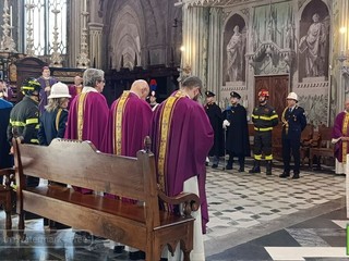 Biella, celebrato il Precetto Pasquale Interforze nella Cattedrale di Santo Stefano FOTO Mattia Baù per newsbiella.it