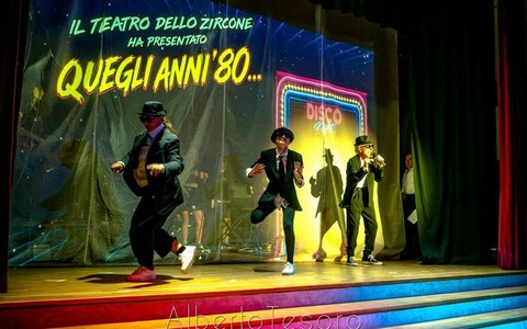 Quegli anni ’80… a Chiavazza torna in scena lo spettacolo di Max Gaggino