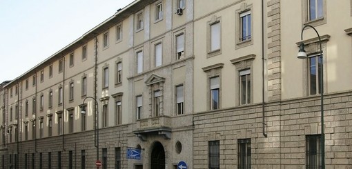 Dal Nord/Ovest: Si presenta con le vittime in Questura per ritirare la querela, la polizia lo arresta per violazione della misura Dal Nord/Ovest: Si presenta con le vittime in Questura per ritirare la querela, la polizia lo arresta per violazione della misura