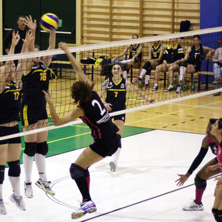 Una schiacciata di Giulia Roà, giovane talento SprintVirtus