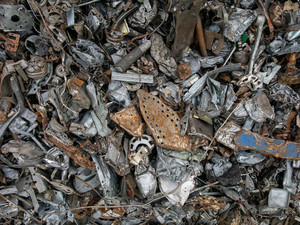 Spariscono le lampadine, aumentano i pannelli fotovoltaici: la società che cambia si riflette anche nella raccolta rifiuti Spariscono le lampadine, aumentano i pannelli fotovoltaici: la società che cambia si riflette anche nella raccolta rifiuti