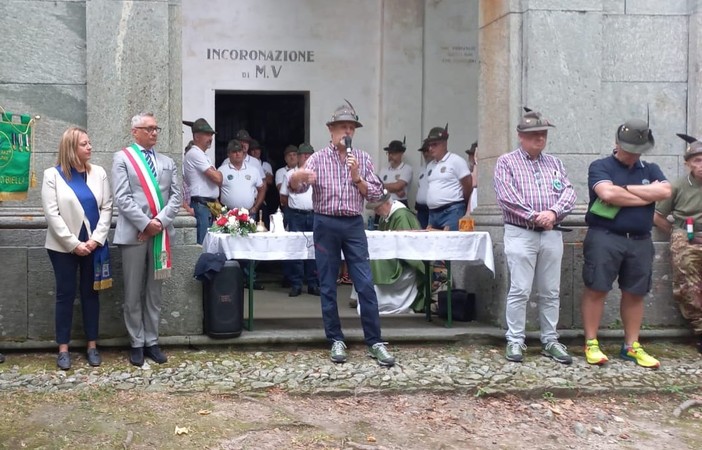 Raduno degli Alpini a Oropa, pesa l'assenza della funivia: "Speriamo di tornare presto a San Maurizio" Raduno degli Alpini a Oropa, pesa l'assenza della funivia: "Speriamo di tornare presto a San Maurizio"