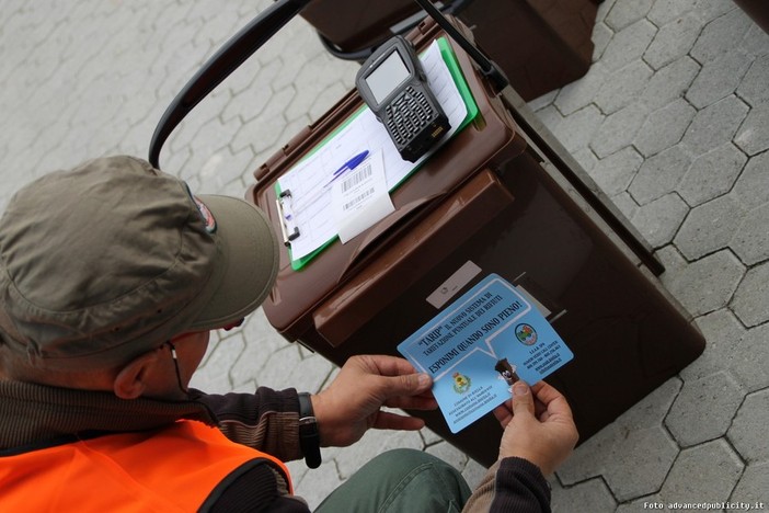 Differenziata, dal 1° luglio si cambia: nuovo affidamento a Seab, servizio più uniforme