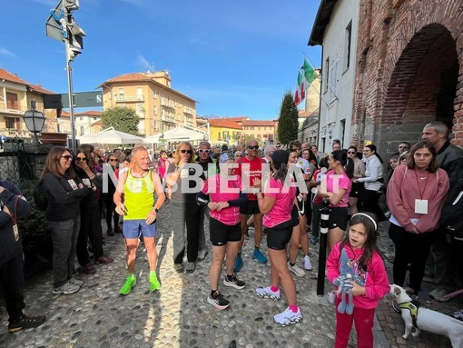 Corsa della Lana, oltre 300 iscritti a Candelo per la solidarietà - Servizio di Massimo Giacobbe Corsa della Lana, oltre 300 iscritti a Candelo per la solidarietà - Servizio di Massimo Giacobbe