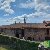 Candelo, il Comune lancia la campagna “Promesse d’Amore al Ricetto”: al via la creazione dell’archivio digitale degli sposi nel borgo Candelo, il Comune lancia la campagna “Promesse d’Amore al Ricetto”: al via la creazione dell’archivio digitale degli sposi nel borgo