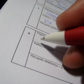 FdI, una raccolta firme per &quot;Vietare il velo integrale nei luoghi pubblici e contrastare l’integralismo&quot;