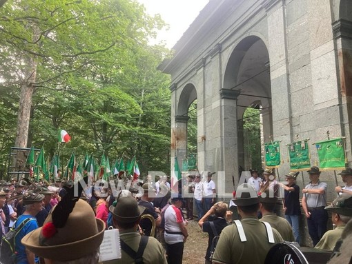 Alpini, a Oropa il raduno sezionale di Biella: presenti anche gruppi da fuori provincia (servizio di Lauretta Gronda per newsbiella.it) Alpini, a Oropa il raduno sezionale di Biella: presenti anche gruppi da fuori provincia (servizio di Lauretta Gronda per newsbiella.it)