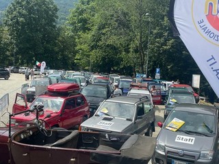 Raduno Internazionale Fiat Panda richiama 80 equipaggi da Italia e Svizzera Raduno Internazionale Fiat Panda richiama 80 equipaggi da Italia e Svizzera