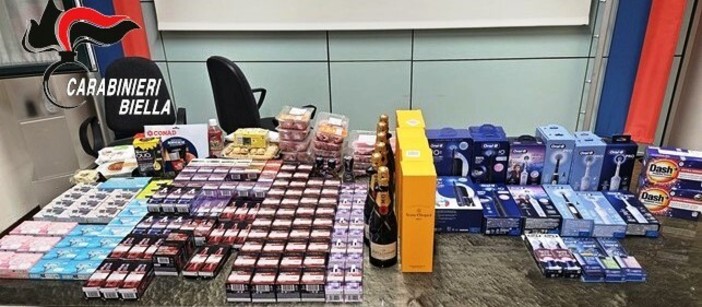 Borsoni pieni di merce rubata: denunciati tre uomini a Biella