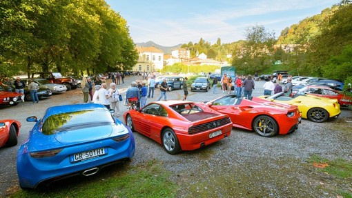 Oltre 70 auto a Pray per il raduno del Valsessera Jolly Club Classic (foto Maurizio Merlo) Oltre 70 auto a Pray per il raduno del Valsessera Jolly Club Classic (foto Maurizio Merlo)