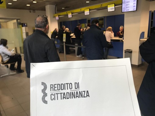 Reddito di cittadinanza, scoperti oltre 3.300 percettori senza requisiti: danno da 43 milioni di euro Reddito di cittadinanza, scoperti oltre 3.300 percettori senza requisiti: danno da 43 milioni di euro