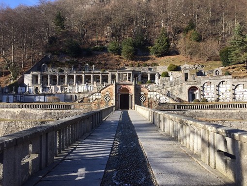 Un vivace cimitero. Appunti sui sepolcri rosazzesi: evento aperto al pubblico Un vivace cimitero. Appunti sui sepolcri rosazzesi: evento aperto al pubblico