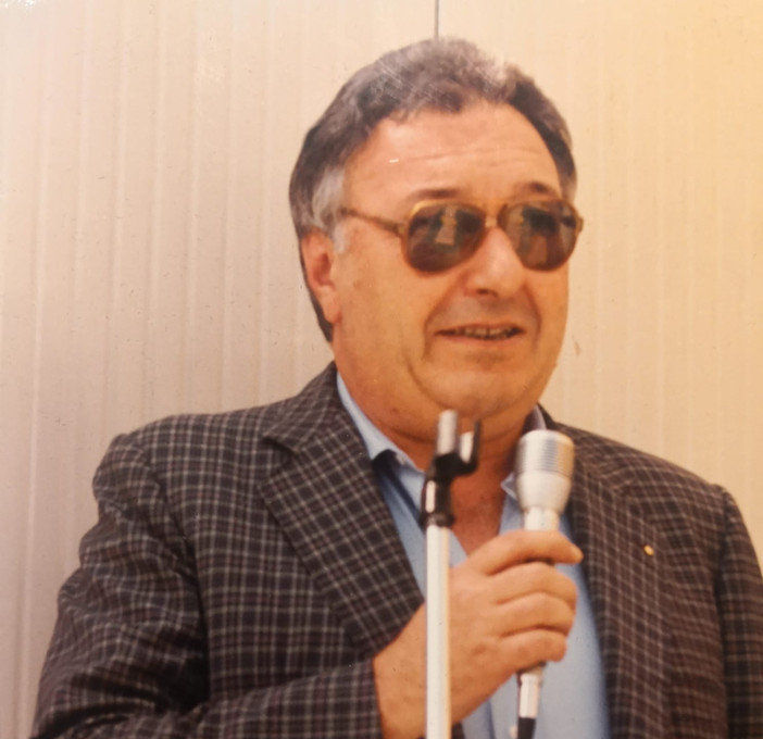 A Gaglianico l’ultimo addio a Roberto Quaregna, il ricordo del ministro Pichetto: “Punto di riferimento per lo sport biellese” A Gaglianico l’ultimo addio a Roberto Quaregna, il ricordo del ministro Pichetto: “Punto di riferimento per lo sport biellese”