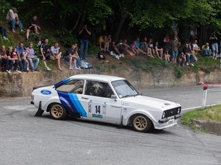 La coppia scozzese Guy Callum e Fredrick Bell su Ford Escort RS