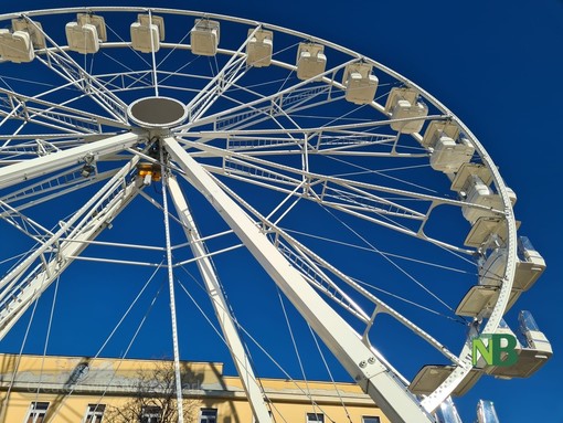 A Biella come nelle grandi città, una ruota panoramica alta 38 metri, foto e video Benedetti per newsbiella.it