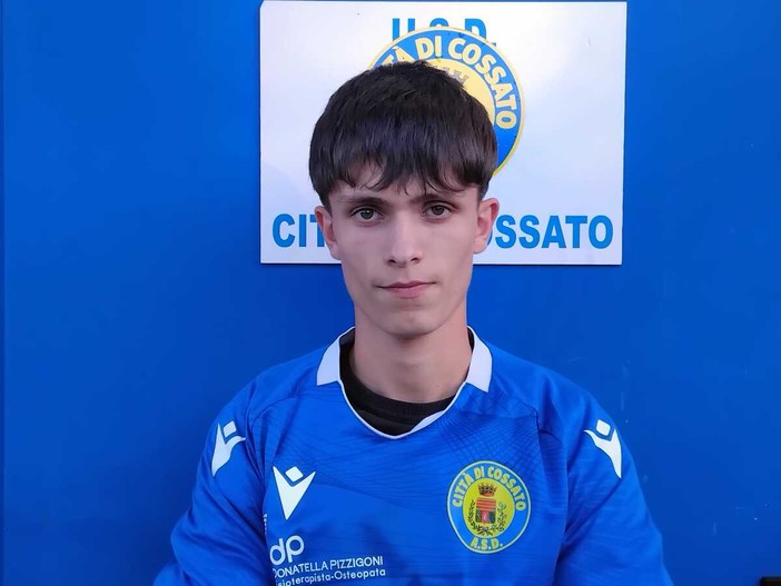 Calcio, dal settore giovanile in prima squadra: Ragno è nella rosa del Città di Cossato Calcio, dal settore giovanile in prima squadra: Ragno è nella rosa del Città di Cossato