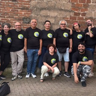 La radio dei sogni, a Mezzana va in scena uno spettacolo sul disagio degli anziani