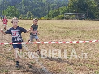 Bioglio, sport e solidarietà con la StraBioglio: 54 partecipanti alla "Ciao Simo" FOTO e VIDEO Mattia Baù per newsbiella.it