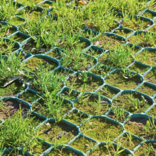 Grigliato salvaprato: come rendere carrabile un prato senza rovinarlo