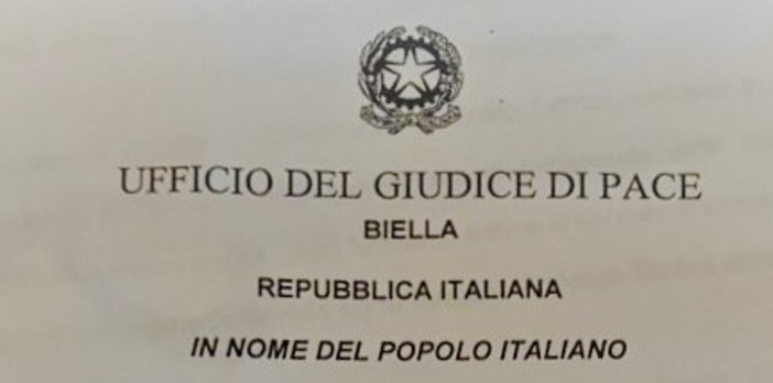 Biella, calcinacci e infiltrazioni dal tetto: chiuso l’ultimo piano del Giudice di Pace