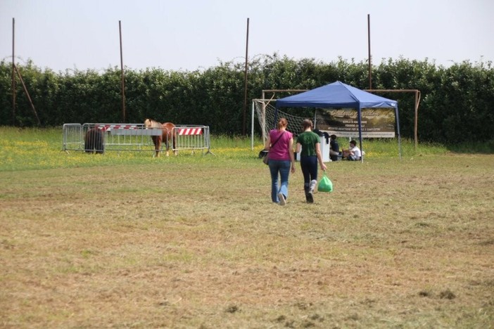 Salussola, giornata di comunità a Vigellio per salutare l’arrivo della Primavera (foto di Roberto Canova)