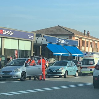 Scontro fra veicoli a Gaglianico: in corso le operazione delle forze dell'ordine e del 118