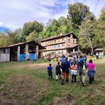 Strona, una domenica tra sentieri, musica e voglia di stare insieme Strona, una domenica tra sentieri, musica e voglia di stare insieme