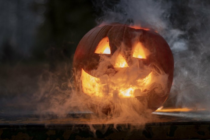 Ponderano si illumina al buio con “Glow Halloween Night” Ponderano si illumina al buio con “Glow Halloween Night”