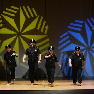 Pier Paolo Gonnelli torna a Chiavazza, a teatro lo spettacolo “the Full Monty Show, La rivincita degli audaci”